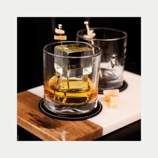 🥂✨ Na zdraví… a na všechno, co přijde. ✨🥂 Ať je nový rok plný chvil, které stojí za to si připít. Na malé radosti, velké...