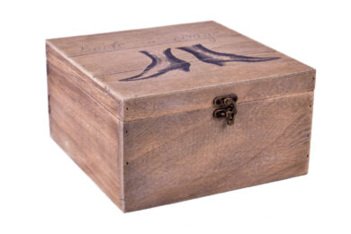 Dřevěná krabice s motivem dámských bot  (EGO-352902)